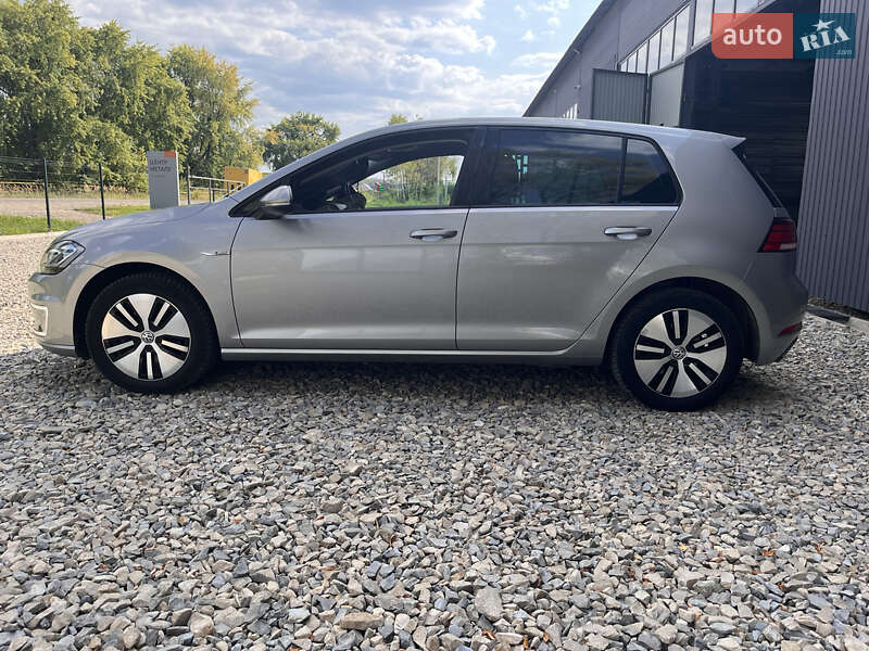 Хэтчбек Volkswagen e-Golf 2018 в Калуше