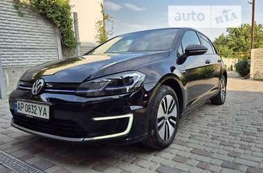 Хетчбек Volkswagen e-Golf 2017 в Запоріжжі