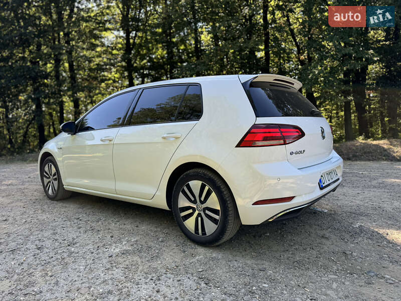 Хетчбек Volkswagen e-Golf 2019 в Чернівцях