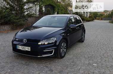 Хэтчбек Volkswagen e-Golf 2015 в Полтаве