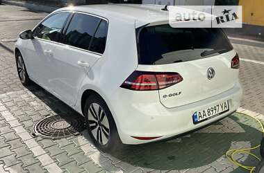 Хетчбек Volkswagen e-Golf 2016 в Києві