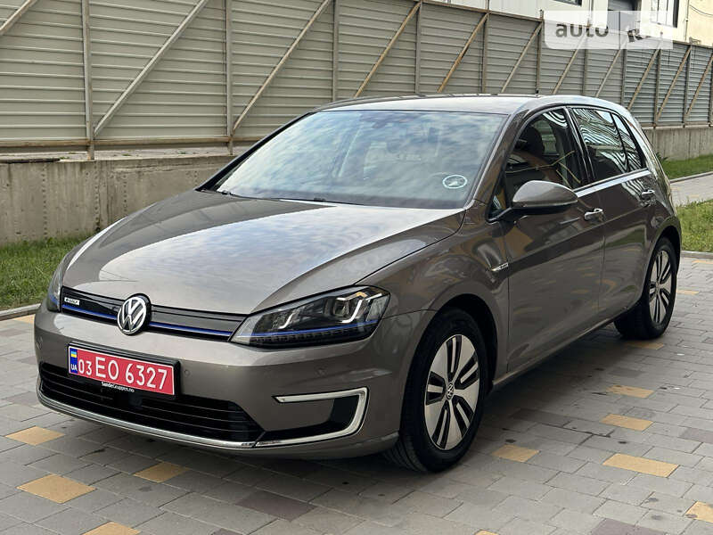 Volkswagen e-Golf 2015