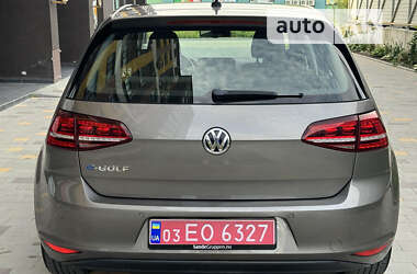 Хэтчбек Volkswagen e-Golf 2015 в 