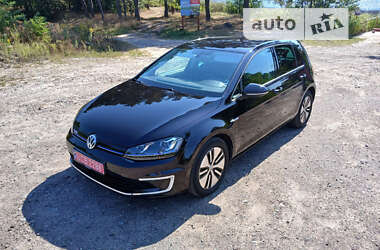 Хэтчбек Volkswagen e-Golf 2015 в Коростышеве