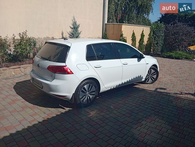 Хетчбек Volkswagen e-Golf 2015 в Одесі