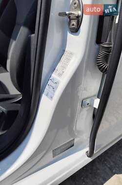 Хетчбек Volkswagen e-Golf 2015 в Старокостянтинові