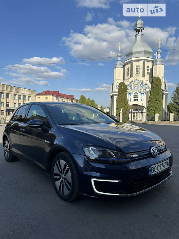 Хетчбек Volkswagen e-Golf 2015 в Козові