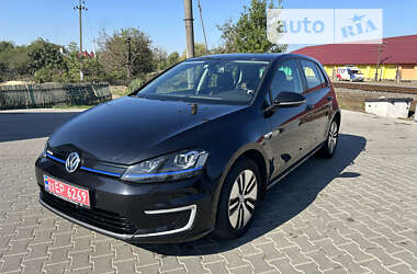 Хэтчбек Volkswagen e-Golf 2015 в Новоселице