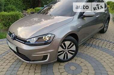 Хэтчбек Volkswagen e-Golf 2015 в Львове