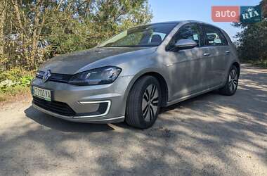 Хэтчбек Volkswagen e-Golf 2015 в Ивано-Франковске