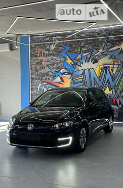 Хэтчбек Volkswagen e-Golf 2015 в Запорожье