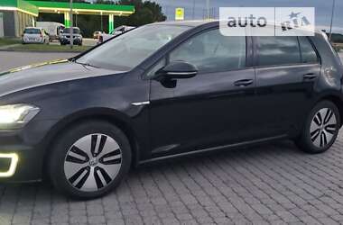 Хетчбек Volkswagen e-Golf 2016 в Радивиліві