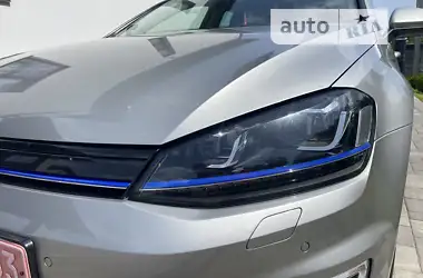 Volkswagen e-Golf 2016