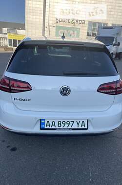 Хетчбек Volkswagen e-Golf 2016 в Києві