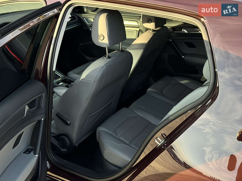 Хетчбек Volkswagen e-Golf 2018 в Одесі