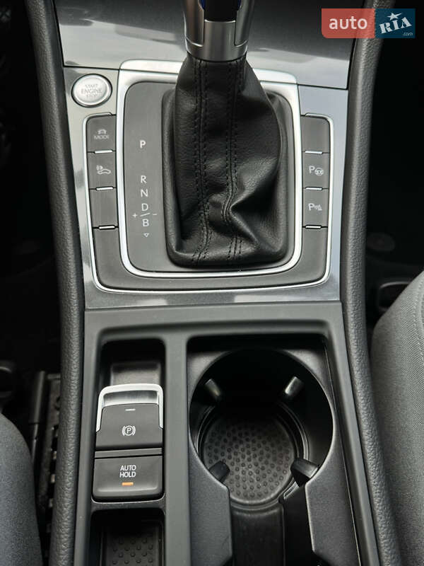 Хетчбек Volkswagen e-Golf 2018 в Одесі