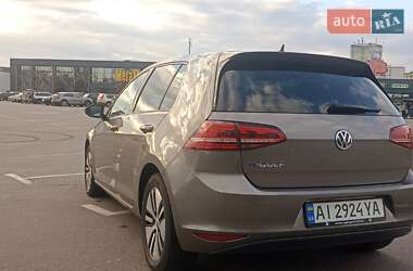 Хэтчбек Volkswagen e-Golf 2015 в Вишневом