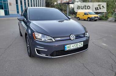 Хетчбек Volkswagen e-Golf 2016 в Кривому Розі