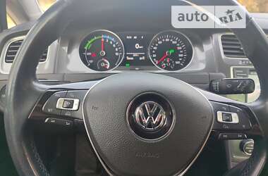 Хэтчбек Volkswagen e-Golf 2015 в Кривом Роге