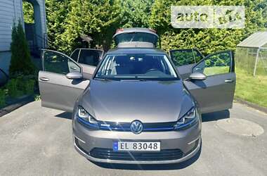 Хэтчбек Volkswagen e-Golf 2015 в Радивилове