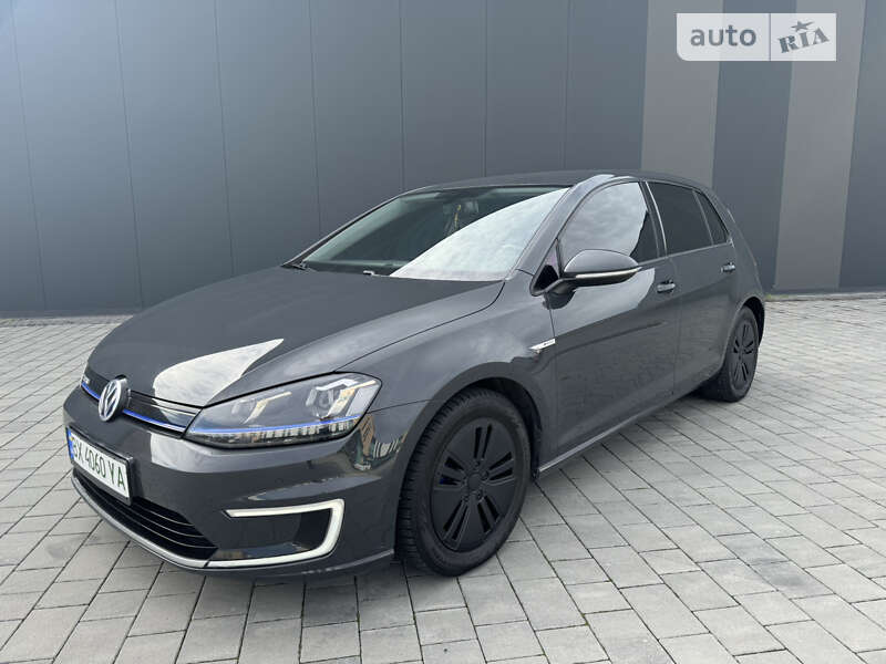 Хэтчбек Volkswagen e-Golf 2015 в Хмельницком