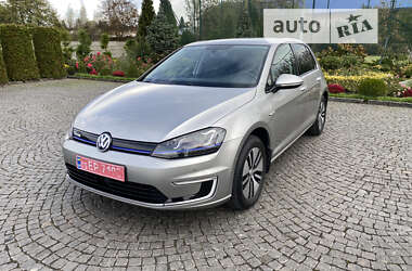 Хетчбек Volkswagen e-Golf 2015 в Жовкві