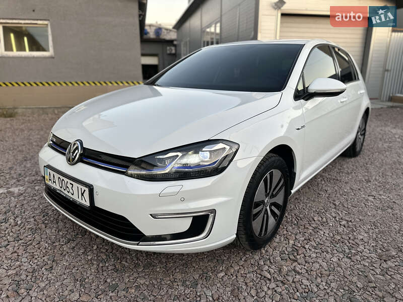 Хетчбек Volkswagen e-Golf 2018 в Києві