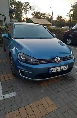 Хэтчбек Volkswagen e-Golf 2015 в Ирпене