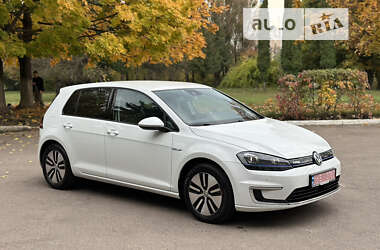 Хэтчбек Volkswagen e-Golf 2015 в Ровно