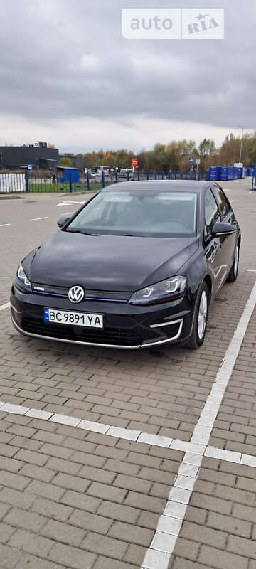 Хетчбек Volkswagen e-Golf 2016 в Дрогобичі