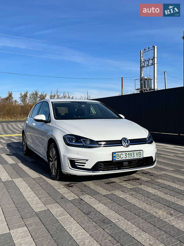 Хетчбек Volkswagen e-Golf 2017 в Львові