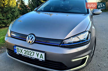 Хэтчбек Volkswagen e-Golf 2015 в Хмельницком