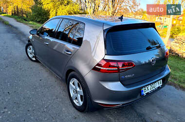 Хэтчбек Volkswagen e-Golf 2015 в Хмельницком