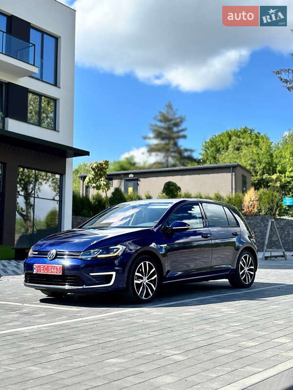 Хетчбек Volkswagen e-Golf 2018 в Ужгороді