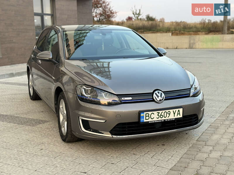 Хетчбек Volkswagen e-Golf 2015 в Сокалі