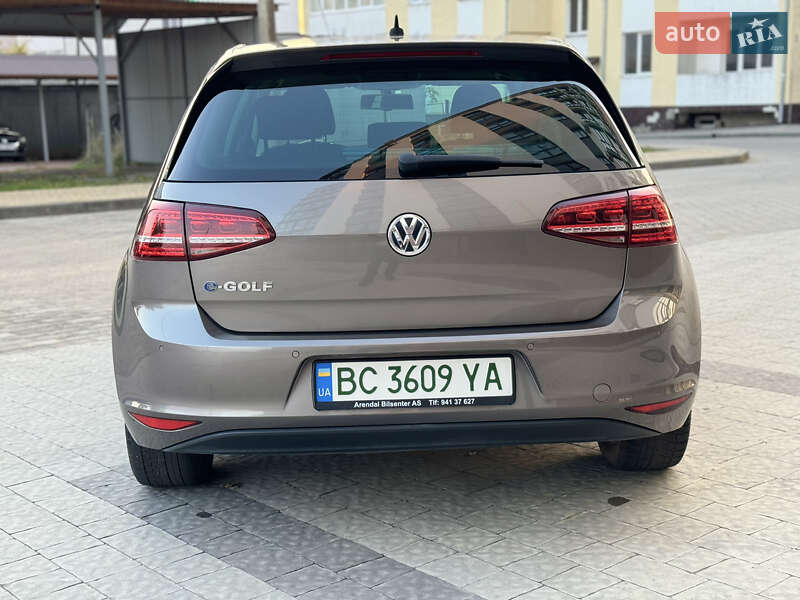 Хетчбек Volkswagen e-Golf 2015 в Сокалі