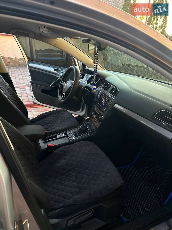 Хетчбек Volkswagen e-Golf 2016 в Миколаєві