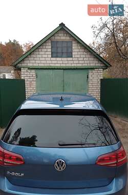 Хетчбек Volkswagen e-Golf 2015 в 