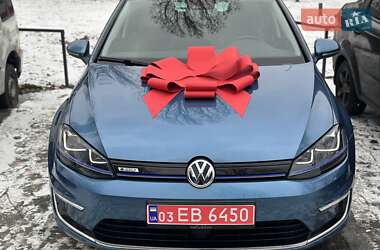 Хетчбек Volkswagen e-Golf 2014 в Києві