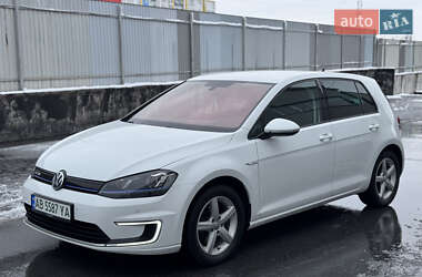 Хетчбек Volkswagen e-Golf 2015 в Вінниці