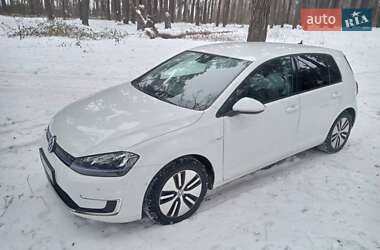 Хетчбек Volkswagen e-Golf 2014 в Житомирі