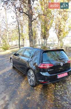 Хетчбек Volkswagen e-Golf 2015 в Запоріжжі