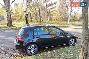 Хетчбек Volkswagen e-Golf 2015 в Запоріжжі