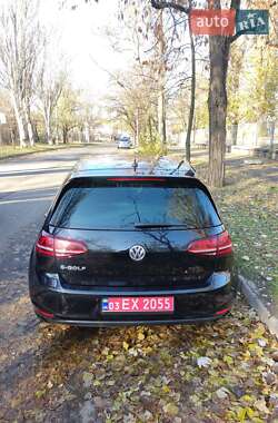 Хетчбек Volkswagen e-Golf 2015 в Запоріжжі