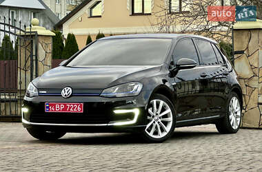 Хетчбек Volkswagen e-Golf 2015 в Самборі