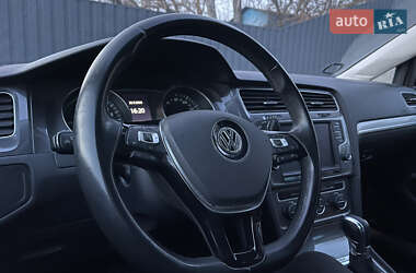 Хэтчбек Volkswagen e-Golf 2015 в Виннице