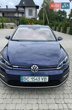 Хэтчбек Volkswagen e-Golf 2018 в 