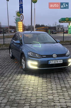 Хетчбек Volkswagen e-Golf 2015 в Івано-Франківську