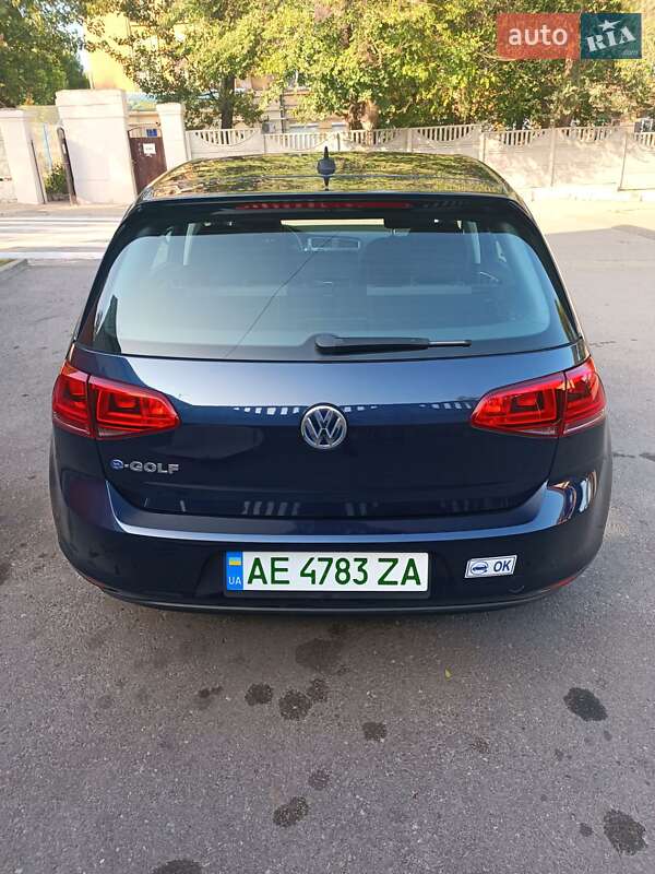Хетчбек Volkswagen e-Golf 2016 в Дніпрі