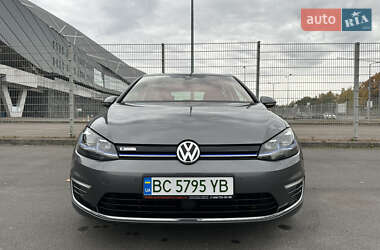Хэтчбек Volkswagen e-Golf 2019 в 